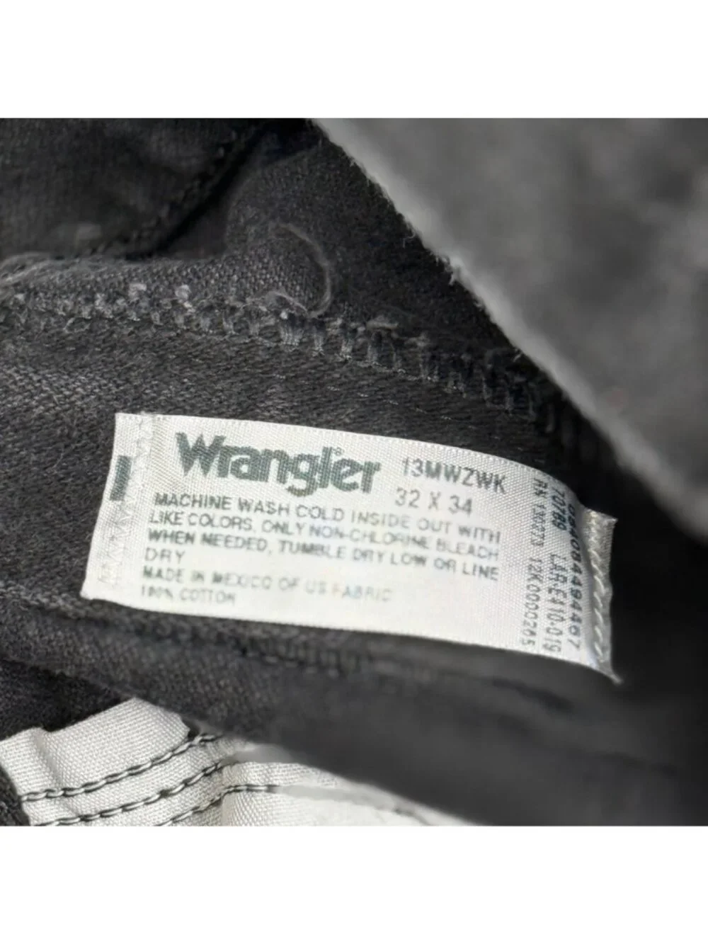 Vintage Mens Wrangler Cowboy Cut Black Straight Leg Denim Jeans Size 32 x 34